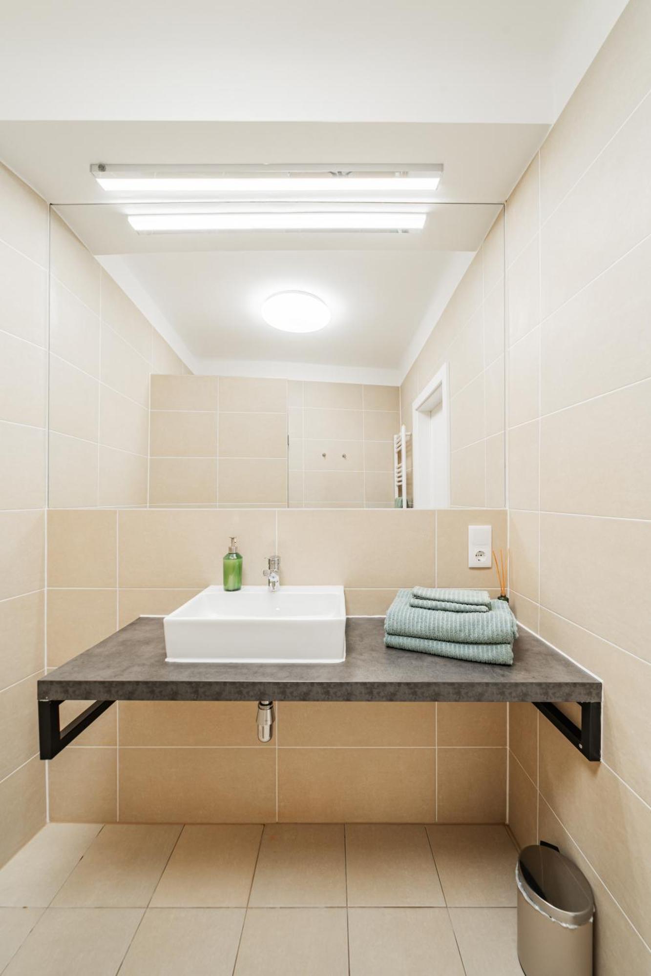 Central 60M2 Suite 10 Min Walk From Main Station Wiedeń Zewnętrze zdjęcie